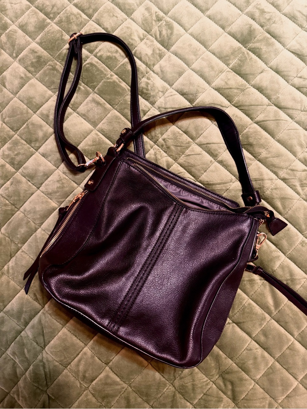 Realer Black Leather Hobo Shoulder/Crossbody Bag